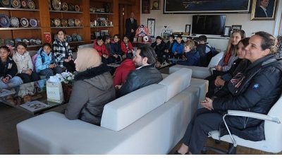 Kepez ilçesinde yer alan Mimar Sinan İlkokulu 4/F sınıfı öğrencileri,