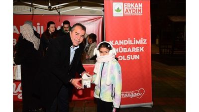 Osmangazi Belediyesi, Miraç Kandili dolayısıyla vatandaşlara kandil simidi ikramında bulundu.