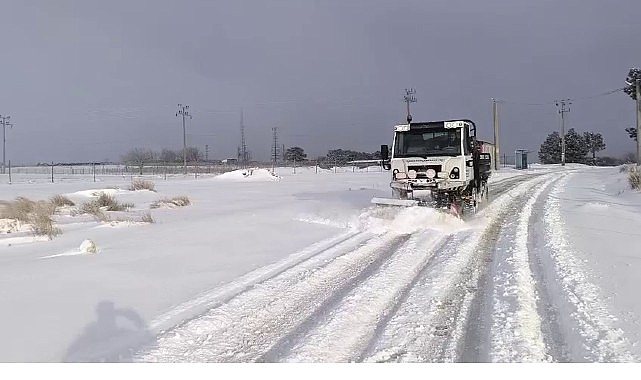 Osmangazi Belediyesi Fen İşleri Müdürlüğü ekipleri, ilçenin yüksek kesimlerinde etkili