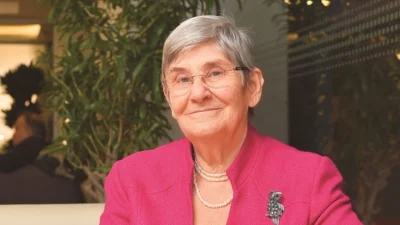 Prof.Dr. Canan Karatay yine önemli açıklamalarda bulunrdu. Doğal ağrı kesiciler,