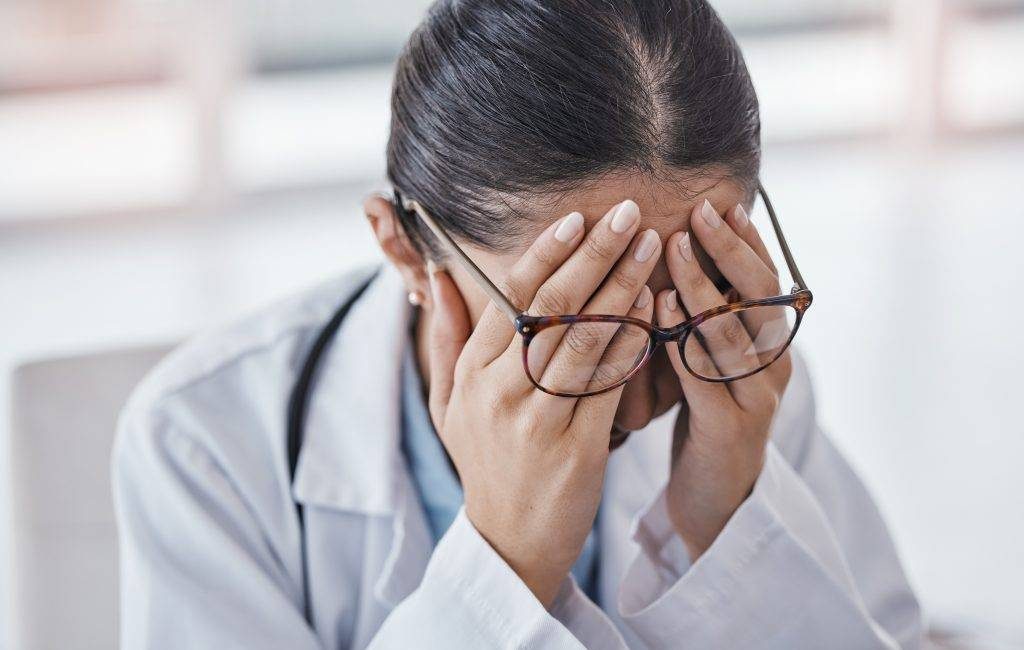 Hekimsen, Sağlık Bakanlığı'na promosyon uyarısında bulundu.