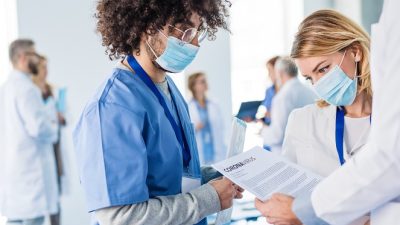 Hekimsen, Sağlıkta Dijital Onam sistemine geçilmesini önerdi.