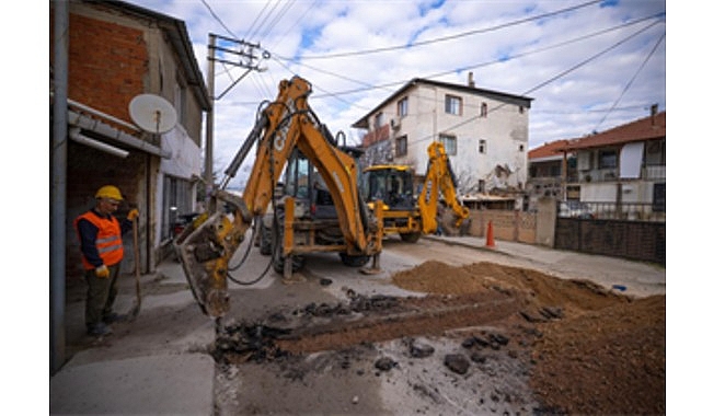 İZSU Genel Müdürlüğü kent genelinde sürdürdüğü içme suyu altyapı yatırımlarıyla