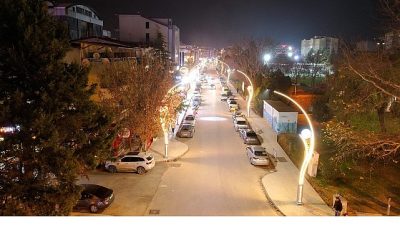 Cadde genelinde binder asfalt serimi tamamlandı. Çalışmalar doğrultusunda toplam 5