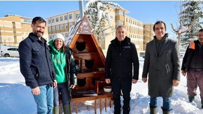 Sivas Belediyesi tarafından kış aylarında hayvanların soğuktan daha az etkilenmesi