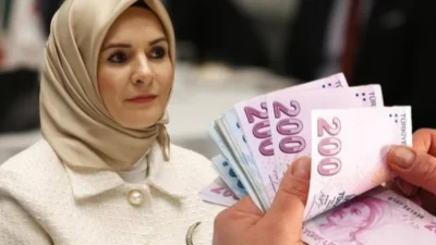 Aile ve Sosyal Hizmetler Bakanı Mahinur Özdemir Göktaş, toplumun dezavantajlı