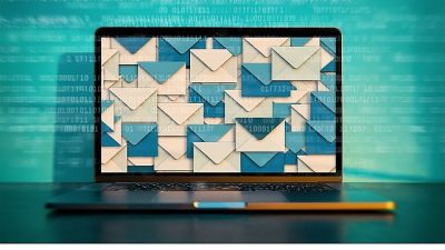 E-posta çoğumuz için günlük hayatın vazgeçilmez bir parçası olmaya devam