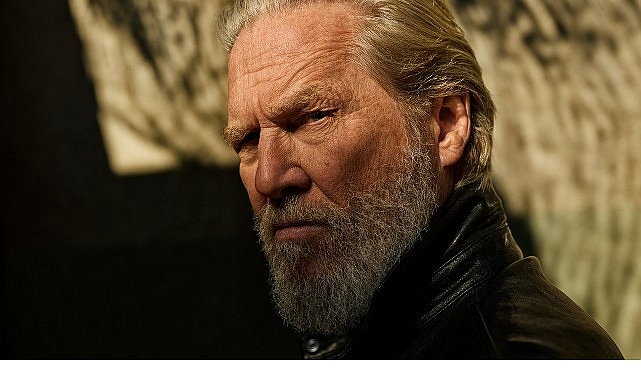  The Old Man'in 2. sezonunda, eski CIA ajanı “Dan Chase”