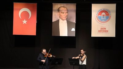 Prof. Sevil Ulucan Weinstein ve Prof. Markus Placci oda müziği