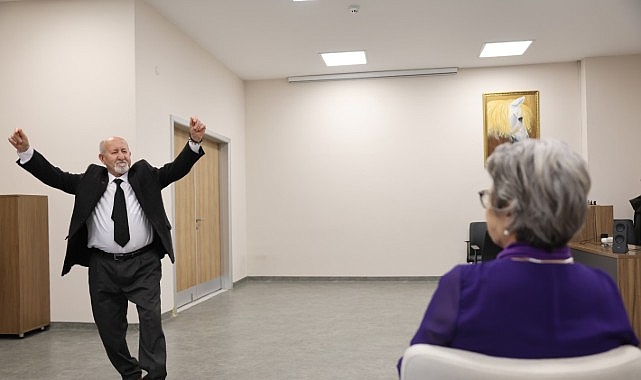 Bağcılar’da yaşayan 71 yaşındaki Adem Erol, 47 yıllık eşi Emine