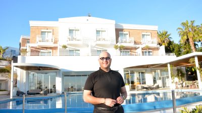 Resmi Gazete’de yayımlanan karara göre; restoran, pastane ve kafelerde müşterilerden