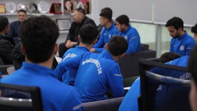 İzmir U-18 Ligi’nde sergilediği başarılı performansla dikkatleri üzerine çeken Aliağa