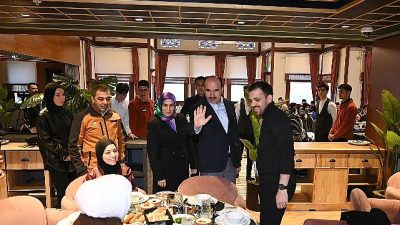 Konya Büyükşehir Belediye Başkanı Uğur İbrahim Altay, Konya’da misafir edilen