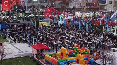 Aydın Büyükşehir Belediyesi tarafından düzenlenen iftar programları, Ramazan ayının bereketini