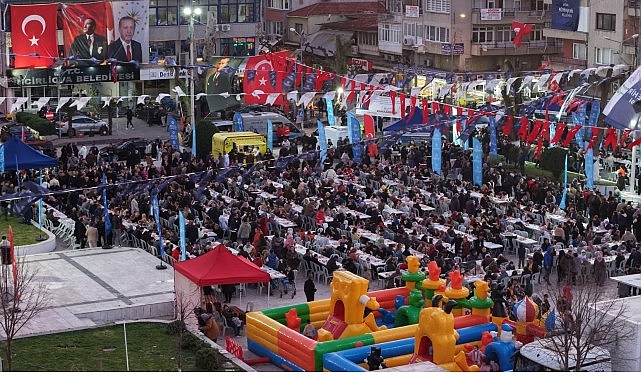 Aydın Büyükşehir Belediyesi tarafından düzenlenen iftar programları, Ramazan ayının bereketini