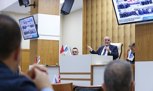 Canik Belediye Başkanı İbrahim Sandıkçı'nın başkanlığında Canik Belediye Meclisi Şubat