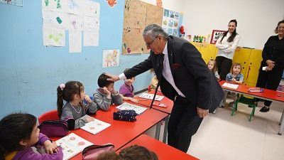 Kemer Belediye Başkanı Necati Topaloğlu, Uğur Okulları Kemer Şubesi’nde düzenlenen