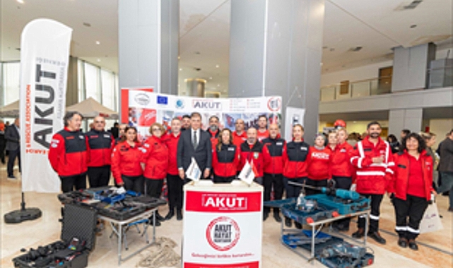 İzmir Büyükşehir Belediye Başkanı Dr. Cemil Tugay, Kıyı Ege Belediyeler