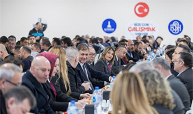 İzmir Büyükşehir Belediye Başkanı Dr. Cemil Tugay, güne ESHOT’ta başladı.