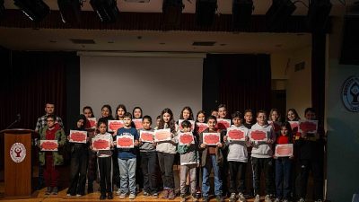 Bornova Belediyesi Mevlana Toplum ve Bilim Merkezi’nde düzenlenen bilim kulüpleri