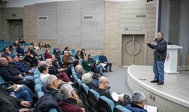 Bornova Belediyesi’nin 10. Arıcılık Kursu, 100 kursiyerin katılımıyla Nevzat Kavalar