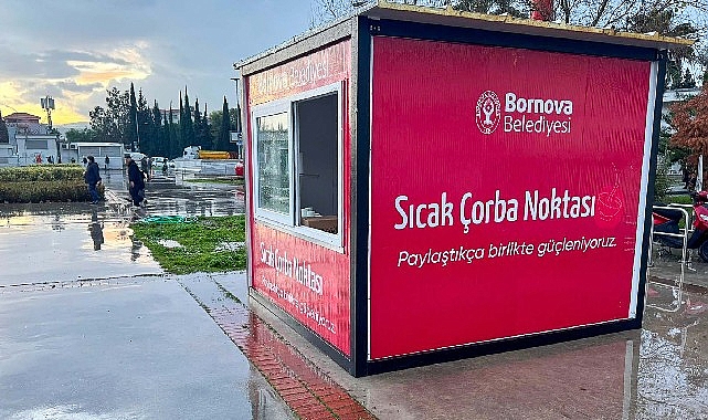 Bornova Belediyesi, soğuk kış günlerinde sürdürdüğü sıcak çorba ikramını EVKA-3
