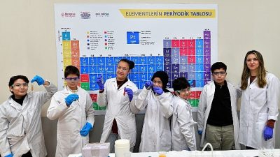 Bornova Belediyesi tarafından düzenlenen “Mutfakta Bilim” temalı Kış Bilim Kampı,