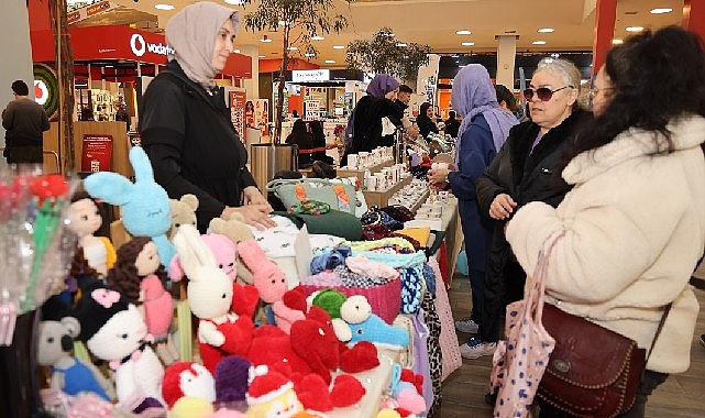 Kadın girişimciliğini destekleyen ve üreticileri tüketiciyle buluşturan KO-MEK Sepeti üreticileri,