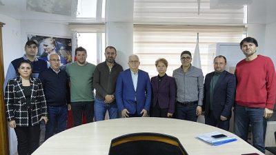 Burhaniye Belediyesi, ilçede faaliyet gösteren spor kulüpleriyle protokol anlaşmaları imzalayarak