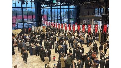 Başkan Büyükakın, KEDFE ve Kocaeli Yerel Kültür Platformu'nun Aşık Sümmani'yi