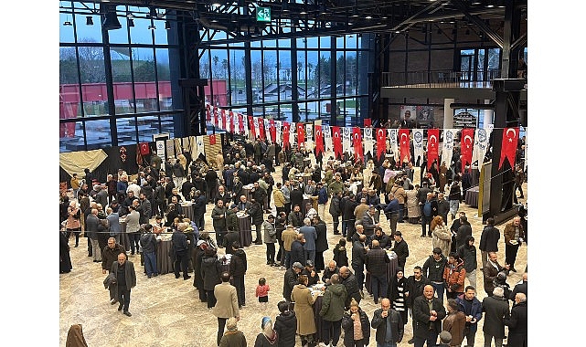 Başkan Büyükakın, KEDFE ve Kocaeli Yerel Kültür Platformu'nun Aşık Sümmani'yi