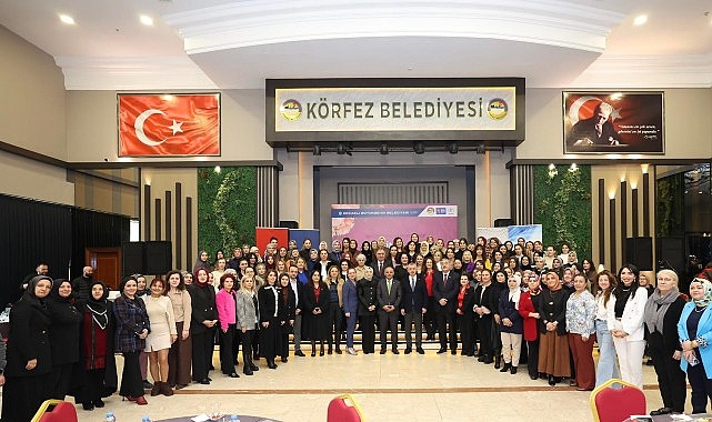 Kocaeli Büyükşehir Belediye Başkanı Tahir Büyükakın, Körfezli kadın girişimciler ile