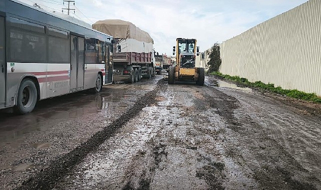 İzmir genelinde etkili olan aşırı yağışların ardından, İzmir Büyükşehir Belediyesi