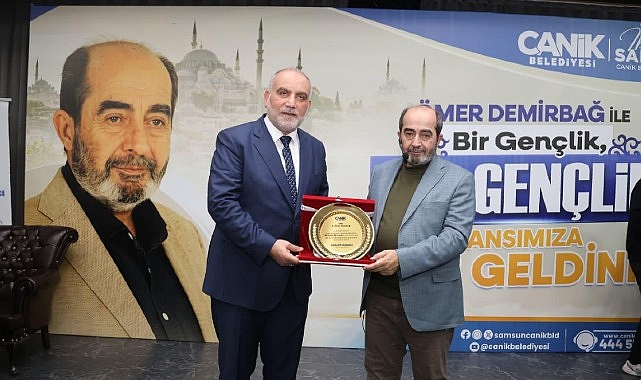 Canik'te Salonlar Doldu TaştıCanik Belediyesi'nin ilçede düzenlediği konferans programında vatandaşlar