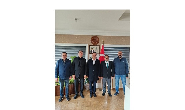 Kemer Esnaf ve Sanatkarlar Odası Başkanı Okay Çelik ve yönetim