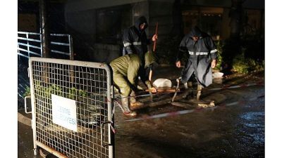 Çeşme Belediyesi, hafta sonu boyunca ilçede etkili olan şiddetli sağanak