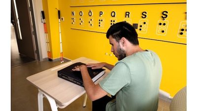 Kocaeli Büyükşehir Belediyesi bünyesinde hizmet veren Gonca Engelsiz Yaşam Merkezi,