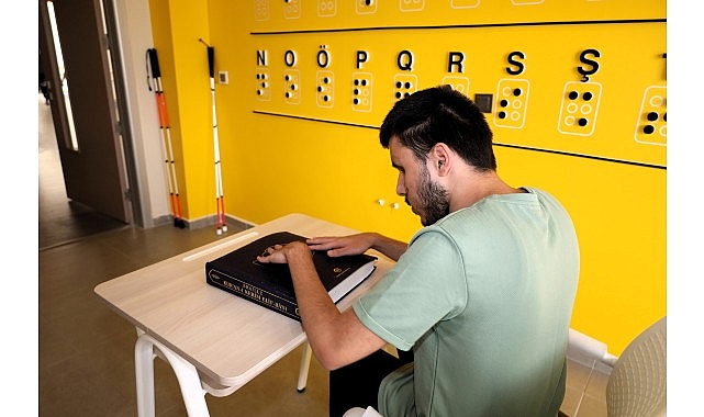 Kocaeli Büyükşehir Belediyesi bünyesinde hizmet veren Gonca Engelsiz Yaşam Merkezi,