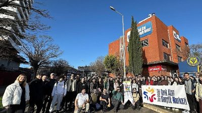 İzmir Büyükşehir Belediyesi bünyesinde çalışmalarını sürdüren Genç İzmir, gençlerin sağlıklı