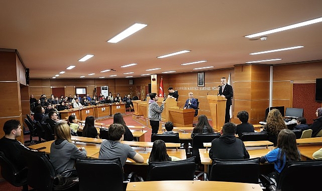 Bayrampaşa’da ilkokul, ortaokul ve lise öğrencilerinin temsilcileri, öğrenci meclisi programı