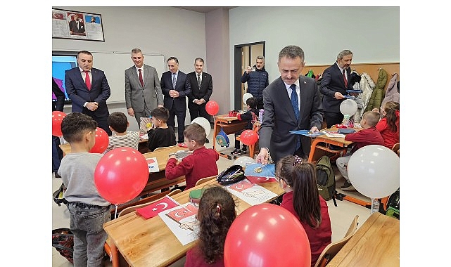Kocaeli Valisi İlhami Aktaş, Gölcük Kaymakamı Müfit Gültekin ve Gölcük