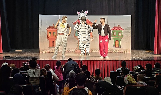 Gölcük Belediyesi, mübarek Ramazan ayının ruhunu ve geleneksel Türk tiyatrosunun