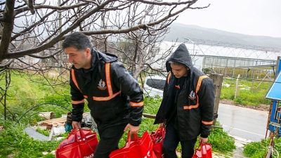 Güzelbahçe Belediyesi, Ramazan öncesi 12 Mahalle’de ihtiyaç sahibi 350 aileye