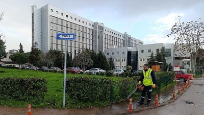 Kocaeli Büyükşehir Belediyesi, kent genelinde sürdürdüğü çevre düzenleme ve bakım