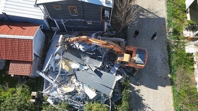 Seferihisar’da kaçak yapılarla mücadele sürüyor: 11 yapı için yıkım çalışmaları
