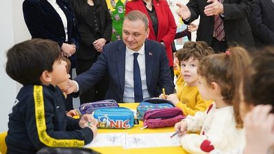 İstanbul Büyükşehir Belediye (İBB) Başkan Vekili Nuri Aslan, Beylikdüzü’nde bir