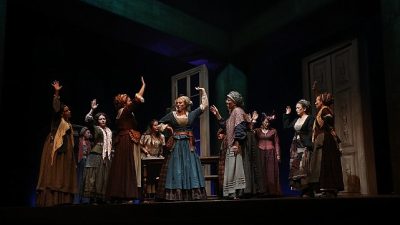 İstanbul Büyükşehir Belediyesi Şehir Tiyatroları, 2025-2026 tiyatro sezonunun yeni ayında 40 oyunla