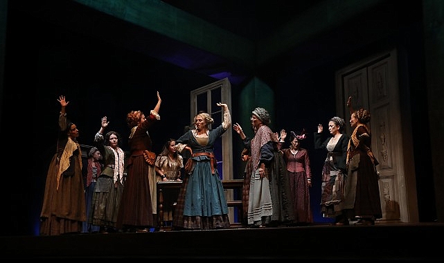 İstanbul Büyükşehir Belediyesi Şehir Tiyatroları, 2025-2026 tiyatro sezonunun yeni ayında 40 oyunla