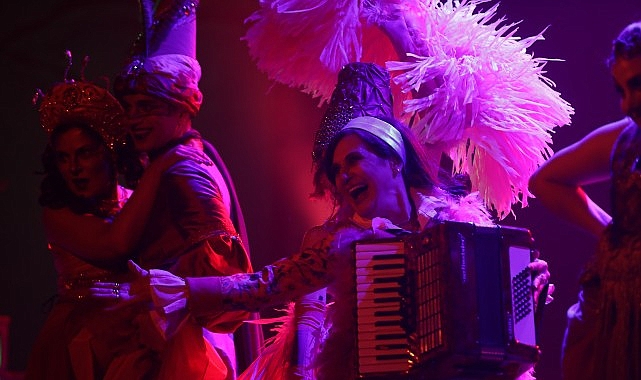 İstanbul Büyükşehir Belediyesi Şehir Tiyatroları, 2025-2026 tiyatro sezonunun yeni haftasında 14 oyunla