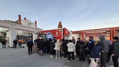 İstanbul Büyükşehir Belediyesi (İBB), Ramazan ayının ilk iftarında kurduğu iftar